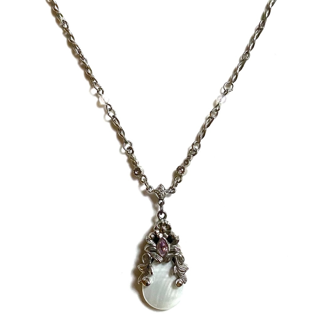 1928 Vintage Style Silver ToneTeardrop Pendant Necklace